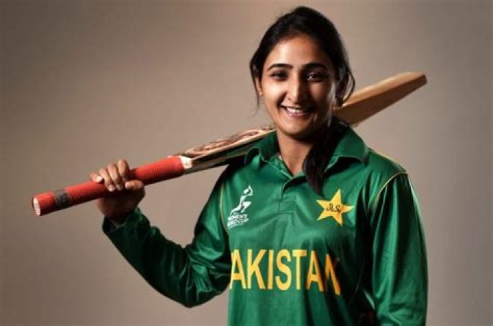 
Cricketer Bismah Maroof Height, Weight, Net Worth, Age, Birthday, Wikipedia, Who, Nationality, Biography 