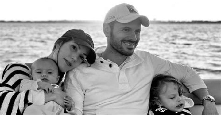 
Meet Humberly González Boyfriend Jonathan Groeneweg, Family And Net Worth 