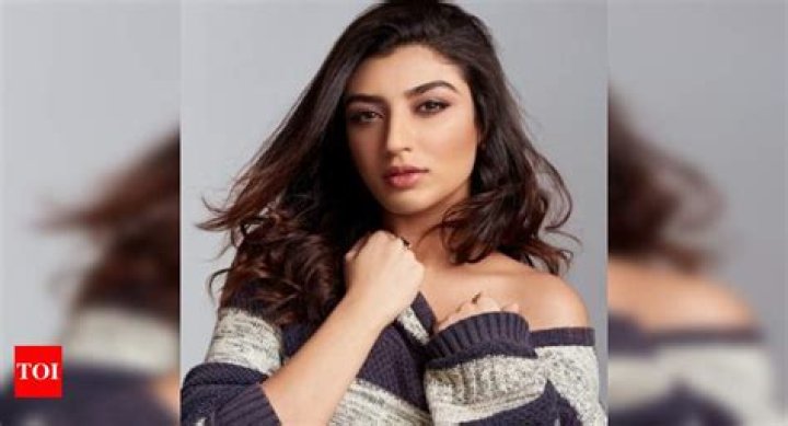 Shernavaz Jijina Height, Weight, Net Worth, Age, Birthday, Wikipedia, Who, Instagram, Biography