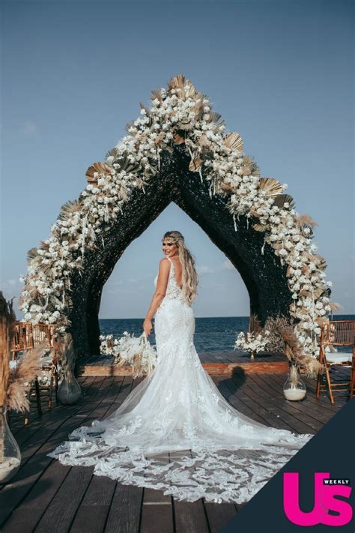 Was Juelia Kinney married before? The Bachelor alum ties the knot with Aaron Bass